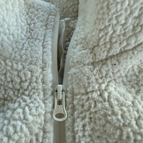 ALO YogaMicro Sherpa Destiny Jacket - Picture 6 of 7